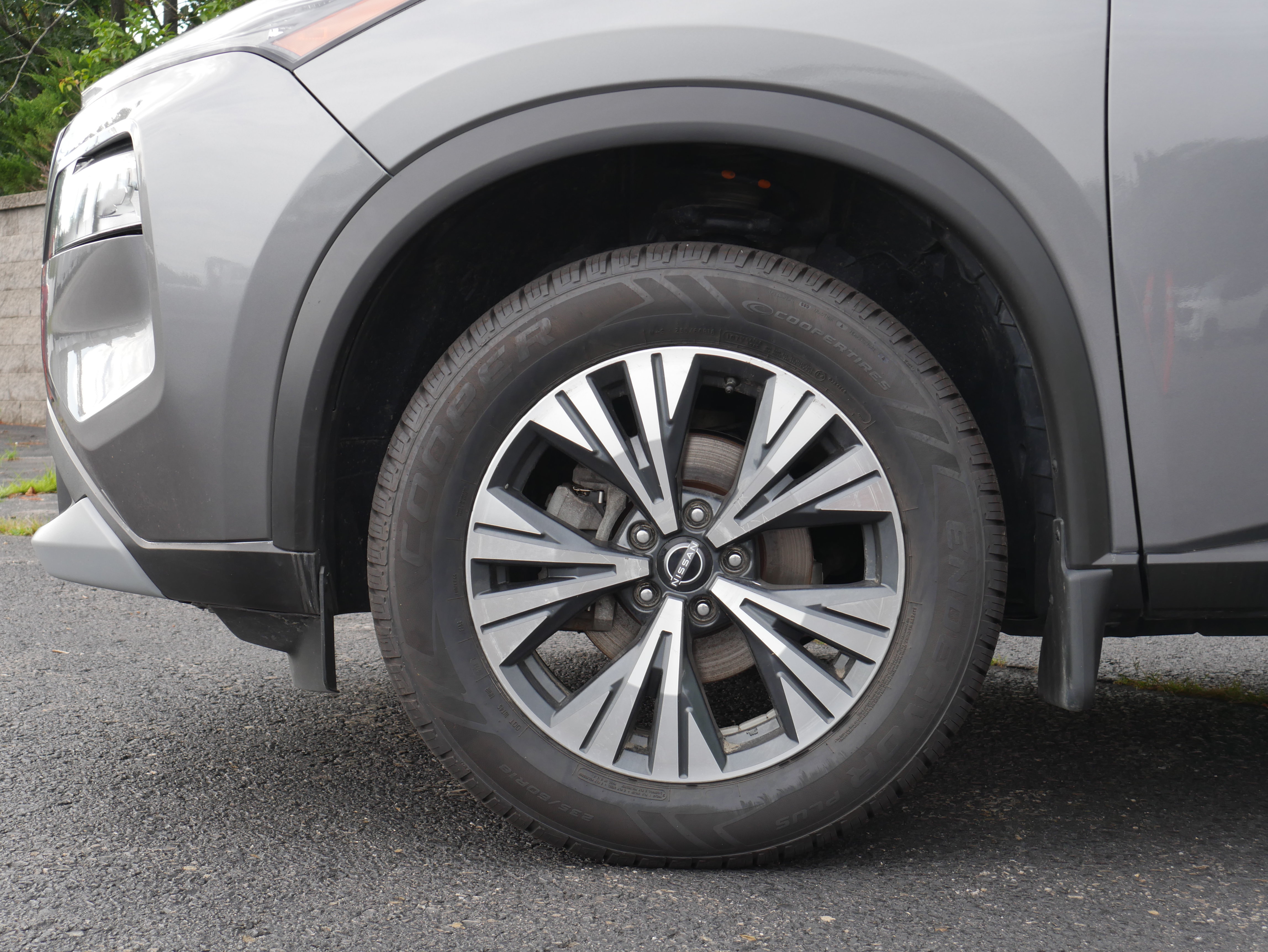 Used 2023 Nissan Rogue SV AWD/4WD image 11
