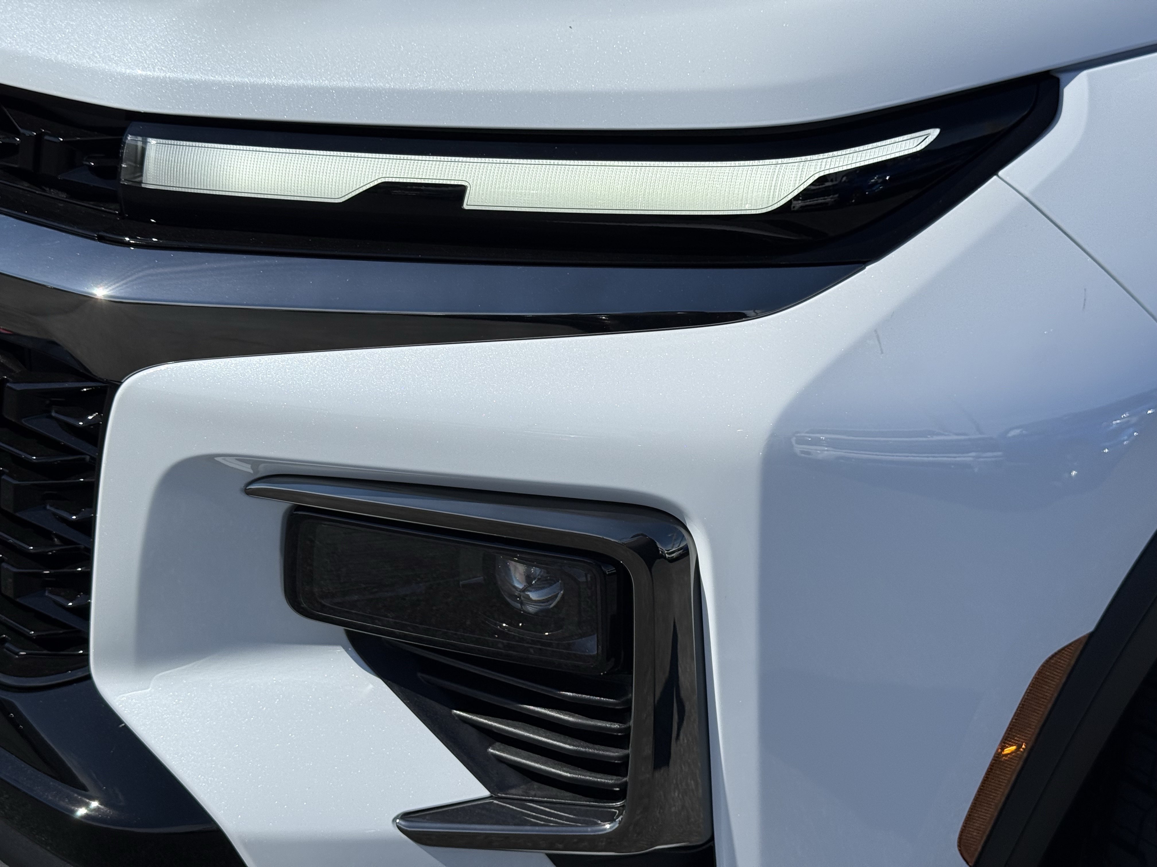 New 2027 Chevrolet Traverse Z71 w/ Enhanced Driving Package AWD/4WD image 6