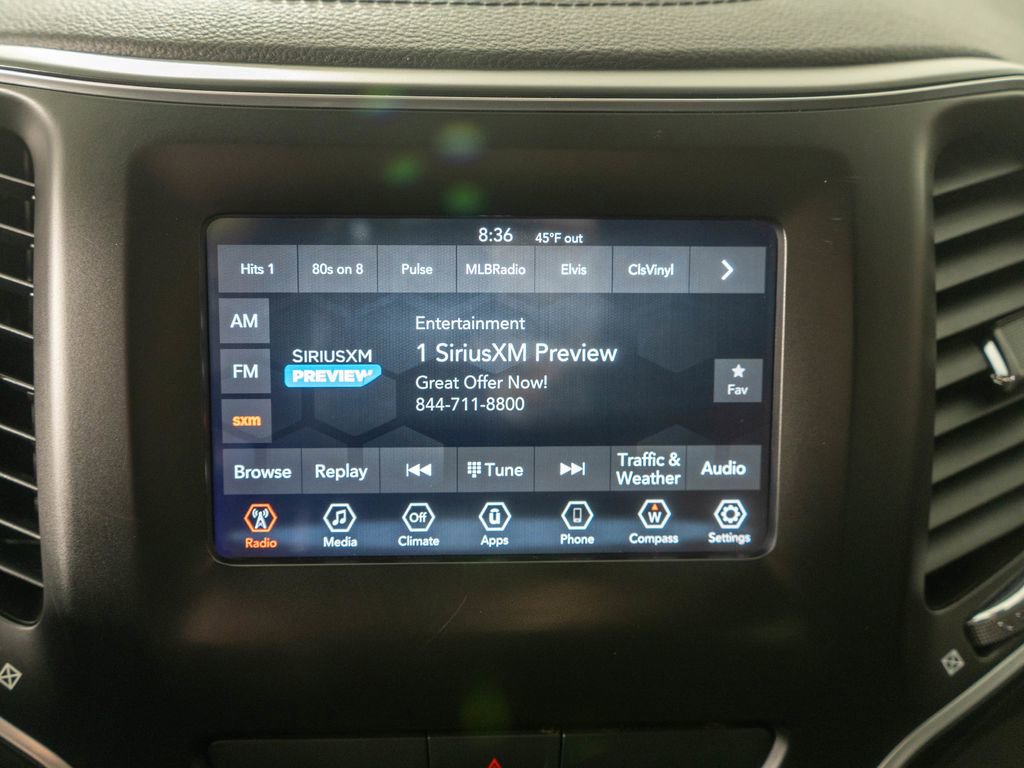 Used 2019 Jeep Cherokee Latitude w/ Popular Appearance Group image 18