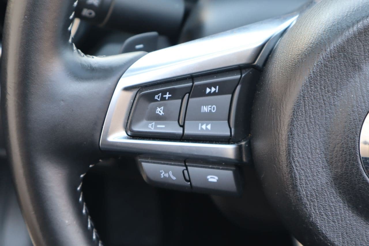 Used 2025 MAZDA MX-5 Miata RF Grand Touring RWD image 10