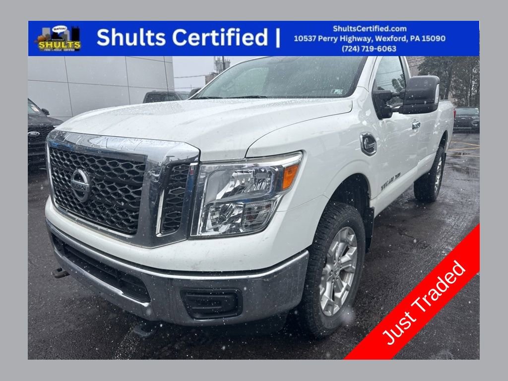 Used 2017 Nissan Titan SV image 1