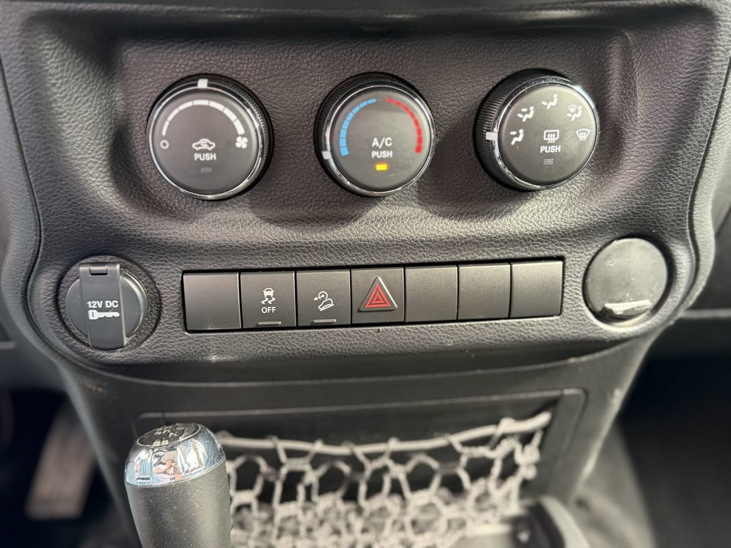 Used 2014 Jeep Wrangler Sport w/ Quick Order Package 24S AWD/4WD image 16