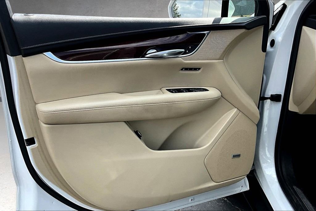 Used 2019 Cadillac XT5 Premium Luxury image 22