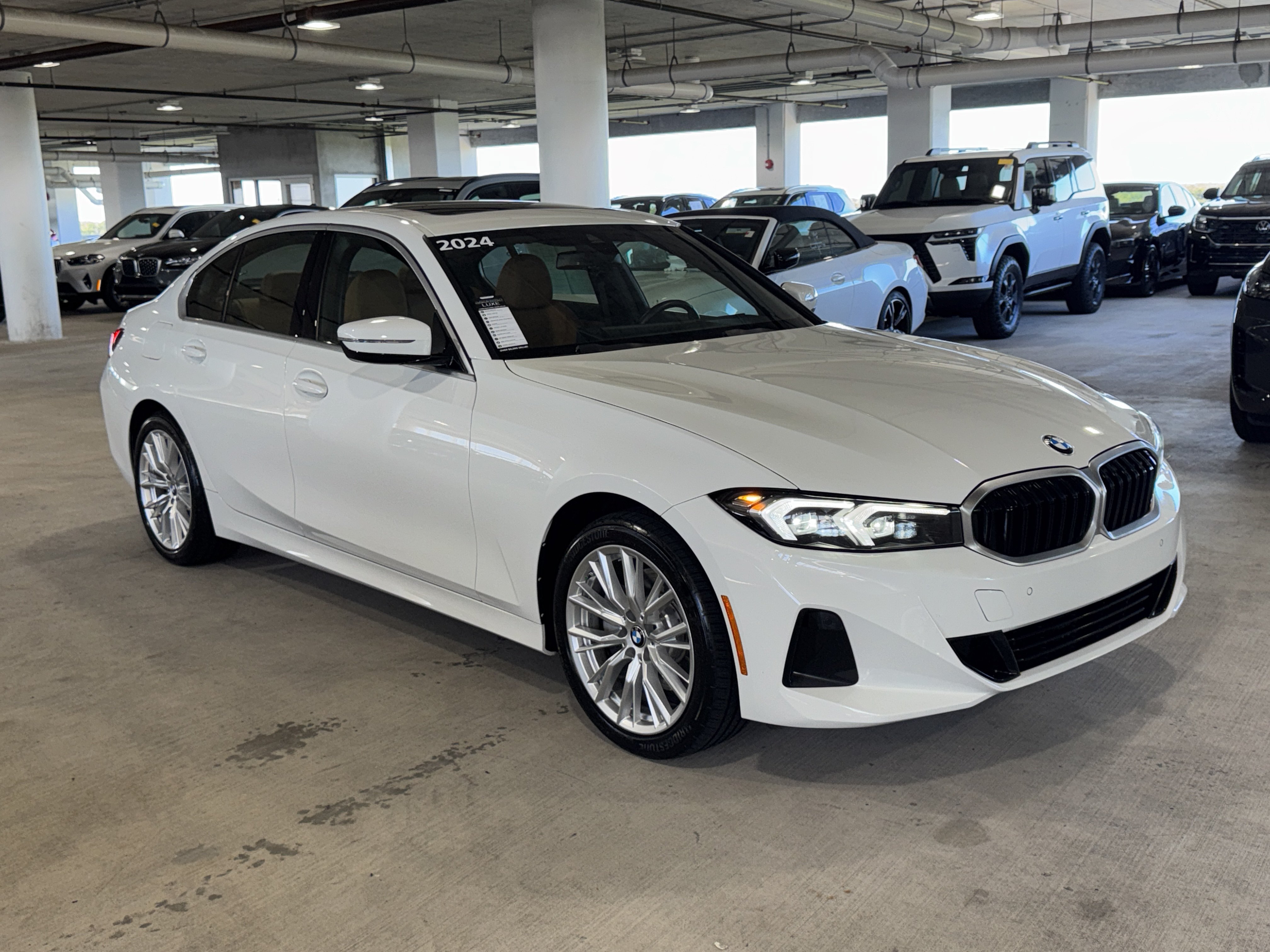 Used 2024 BMW 330i Sedan w/ Convenience Package RWD image 2