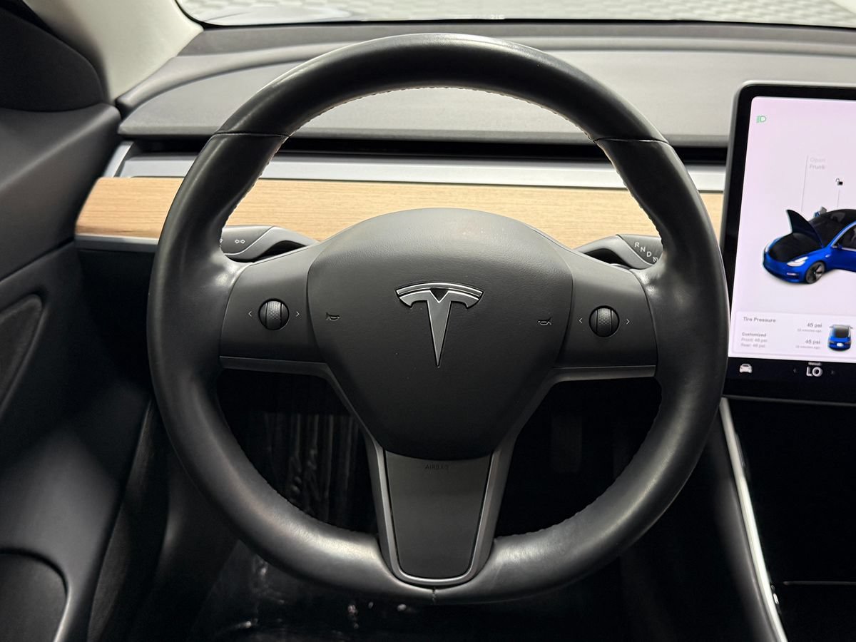 Used 2018 Tesla Model 3 Long Range RWD image 15