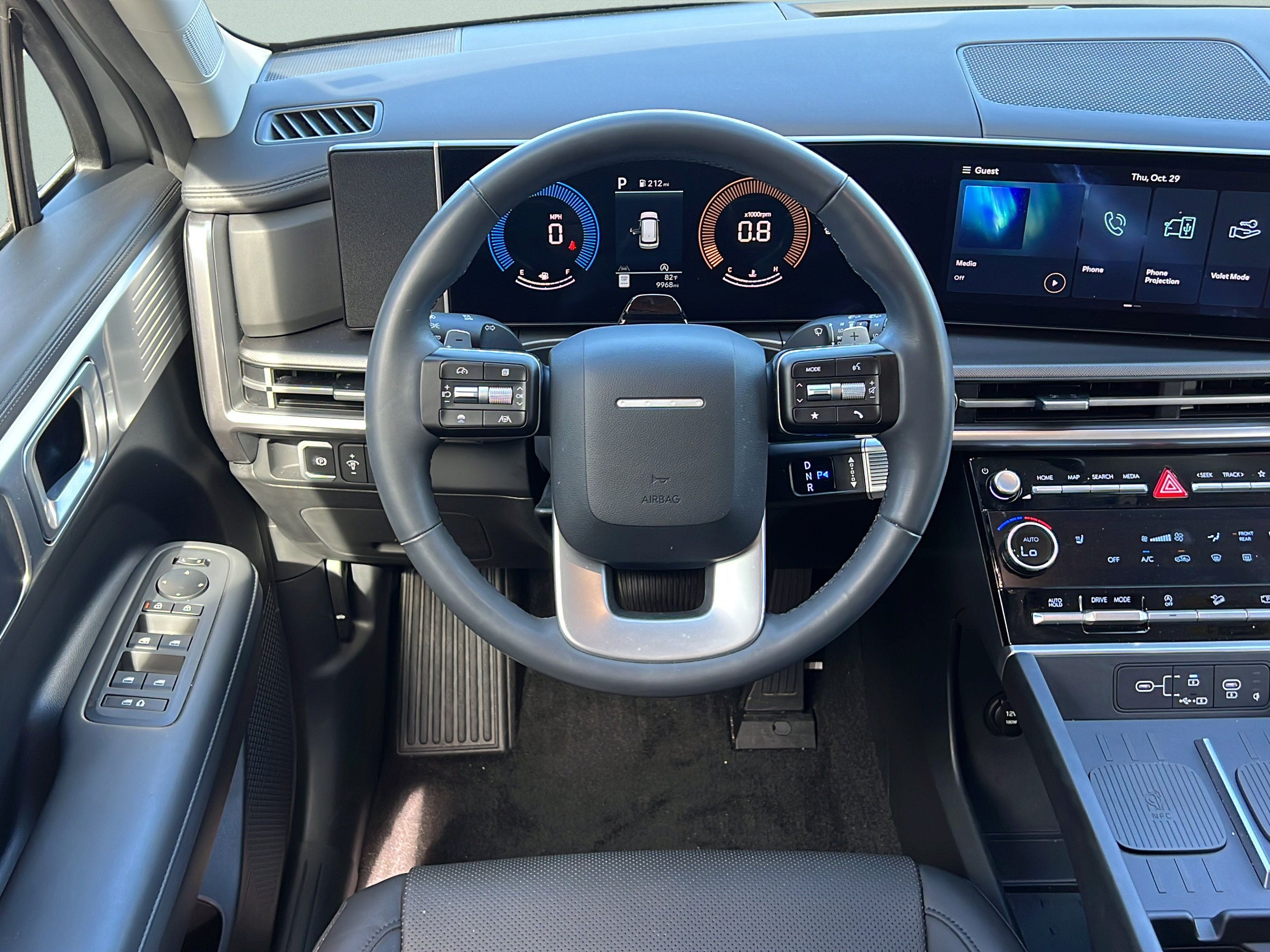 Used 2025 Hyundai Santa Fe SEL FWD image 12