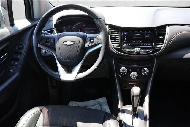 Used 2019 Chevrolet Trax LT w/ Driver Confidence Package AWD/4WD image 23