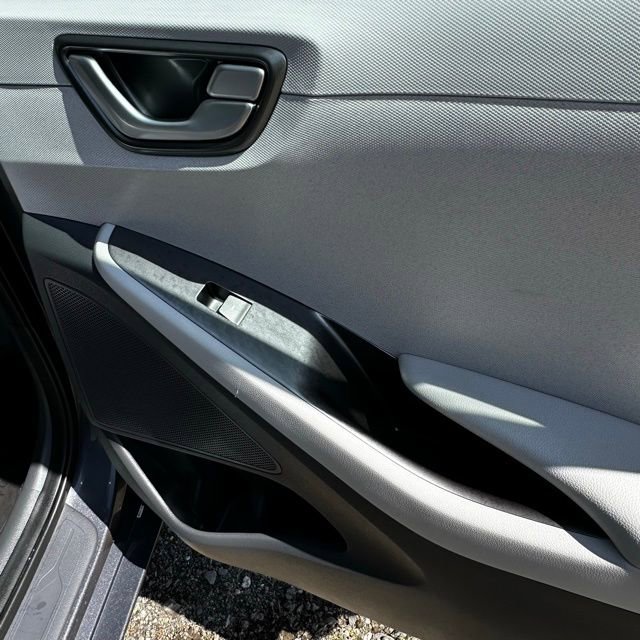 Used 2020 Hyundai Ioniq SEL FWD image 21