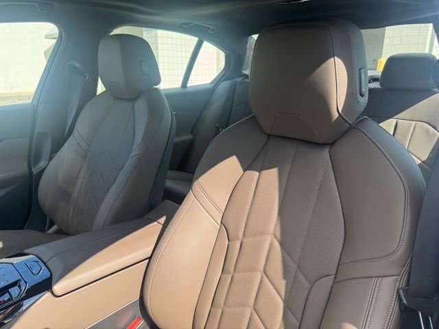 Certified 2025 BMW 540i xDrive w/ Premium Package image 15