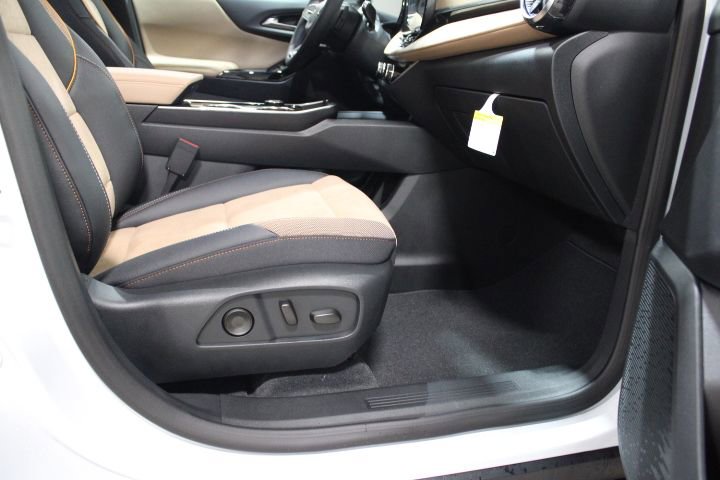 New 2026 Chevrolet Equinox ACTIV AWD/4WD image 25