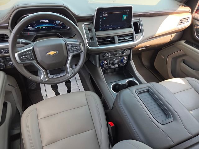 Used 2023 Chevrolet Tahoe LT w/ Luxury Package AWD/4WD image 15