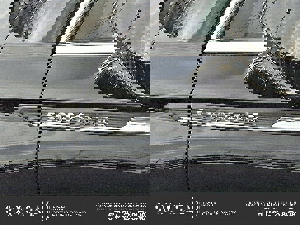 Certified 2024 Lincoln Corsair AWD image 30