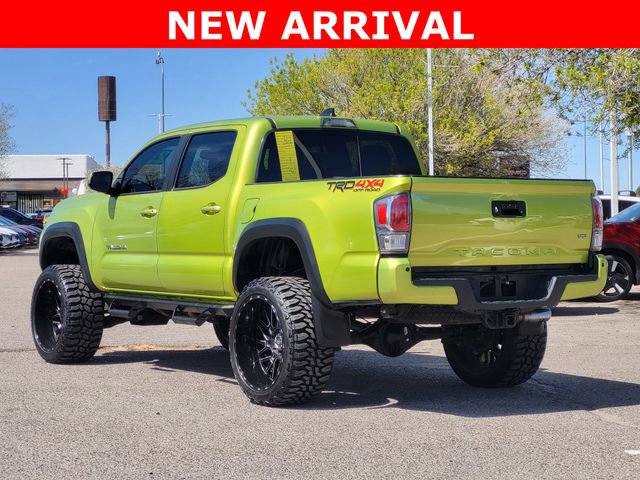 Used 2023 Toyota Tacoma TRD Off-Road w/ TRD Premium Off Road Package image 4