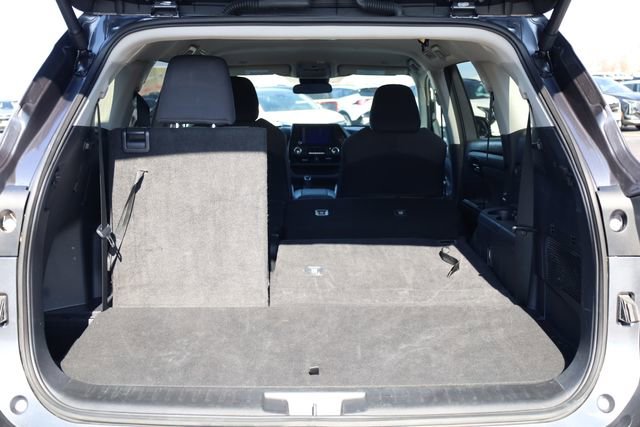 Used 2024 Toyota Highlander LE image 31