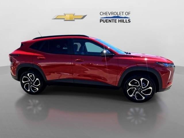 New 2026 Chevrolet Trax RS w/ Sunroof Package FWD image 9