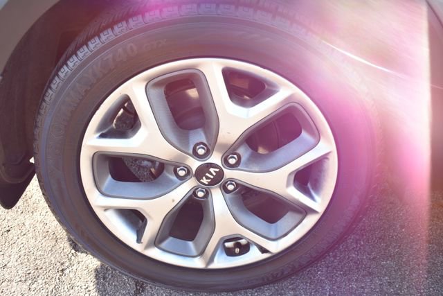 Used 2019 Kia Sorento EX image 48