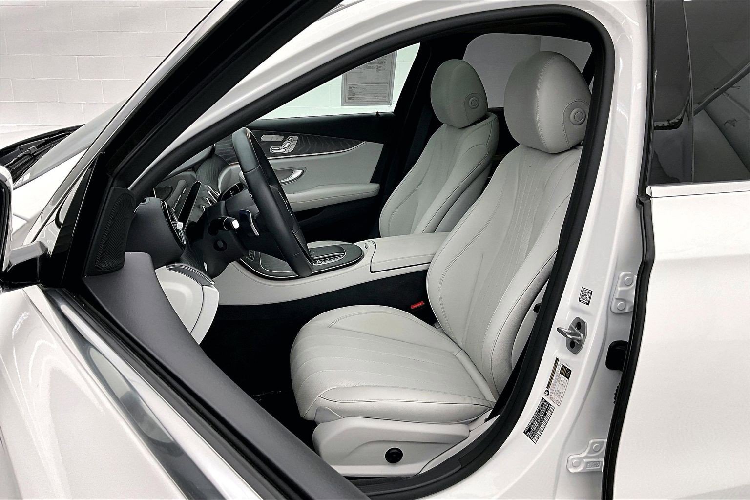 Certified 2022 Mercedes-Benz E 350 Sedan image 15