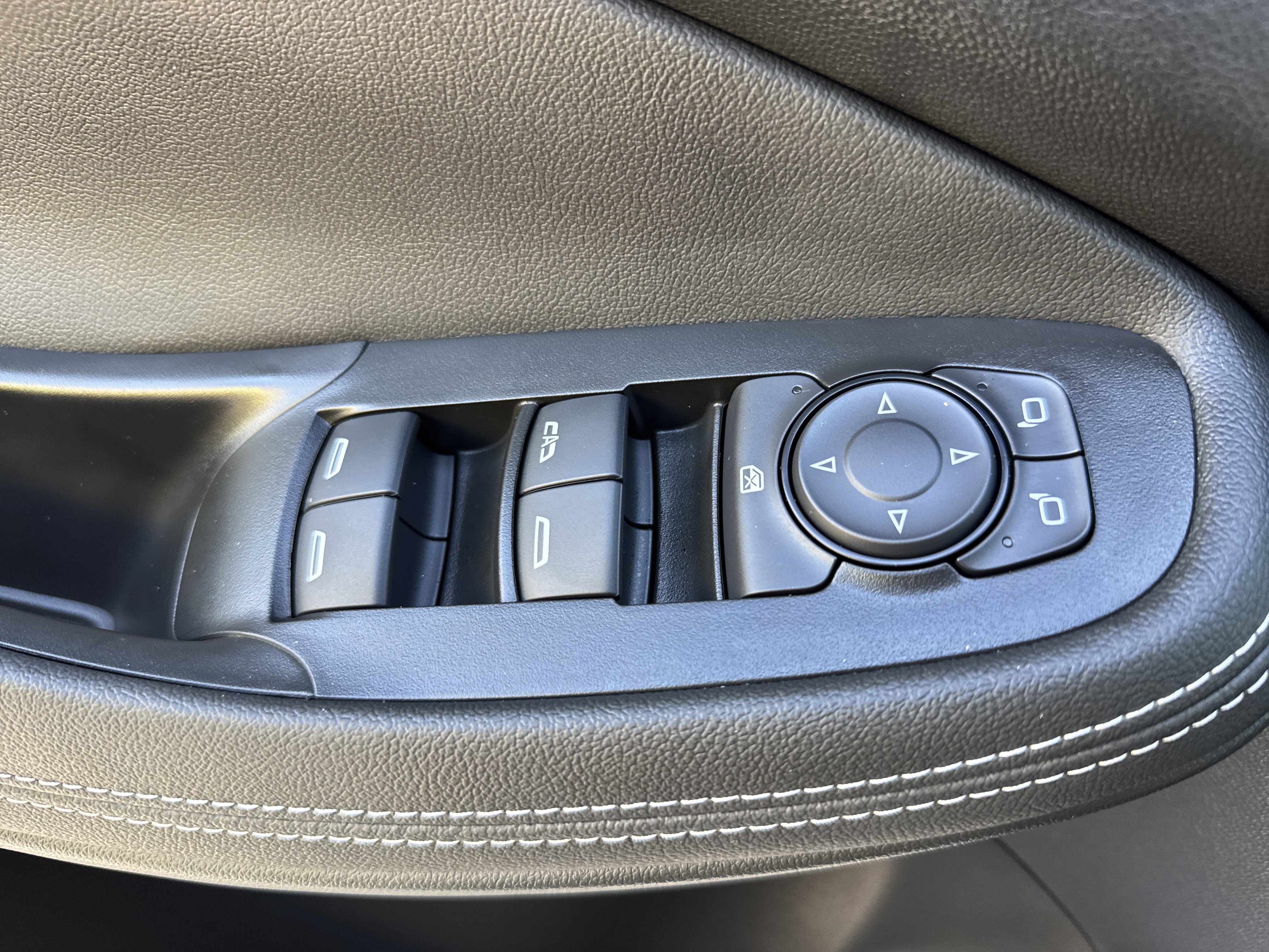 New 2026 Buick Encore GX Avenir w/ Avenir Technology Package image 15