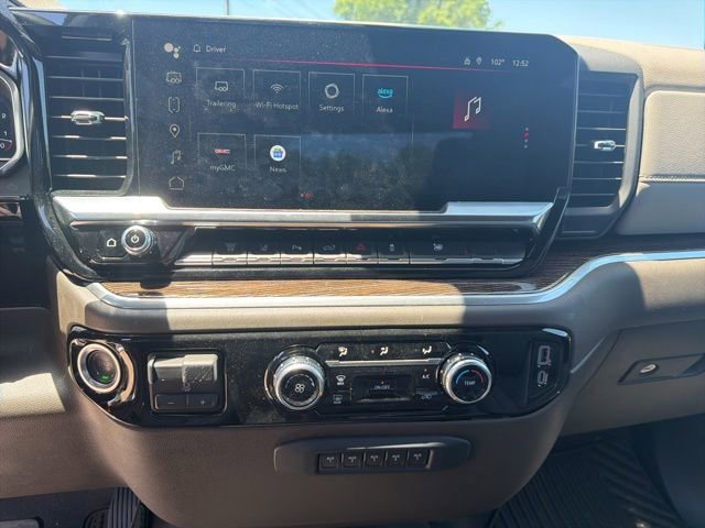 Used 2025 GMC Sierra 3500 SLE w/ Preferred Package RWD image 14