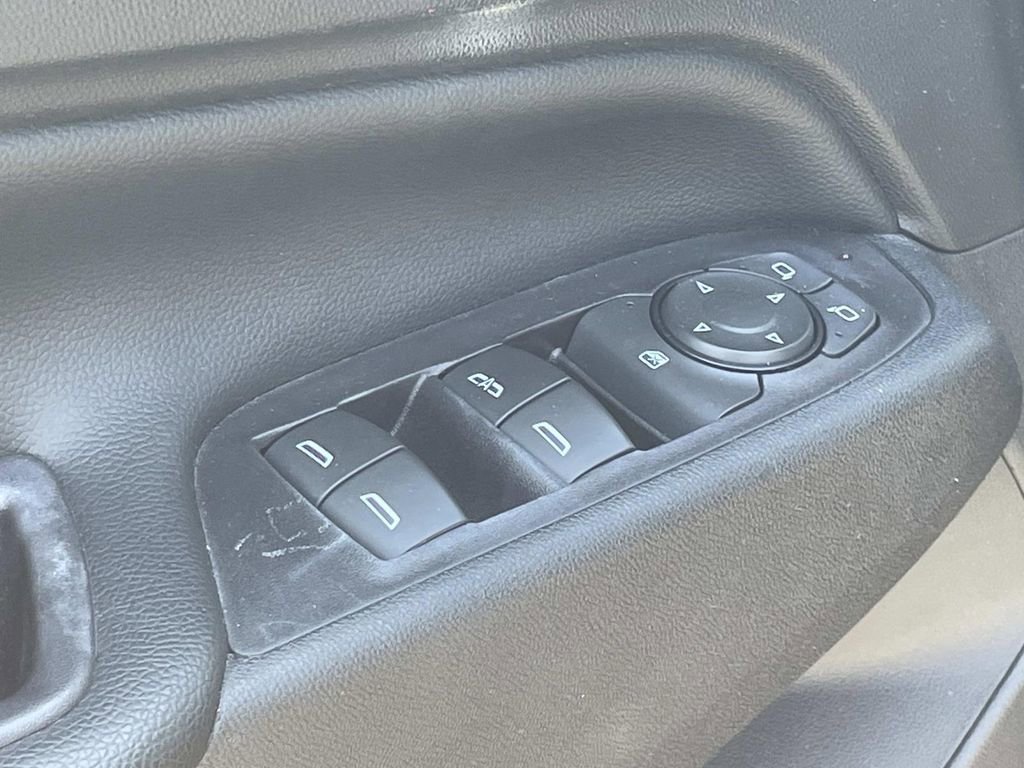 Used 2020 Chevrolet Equinox LT FWD image 16