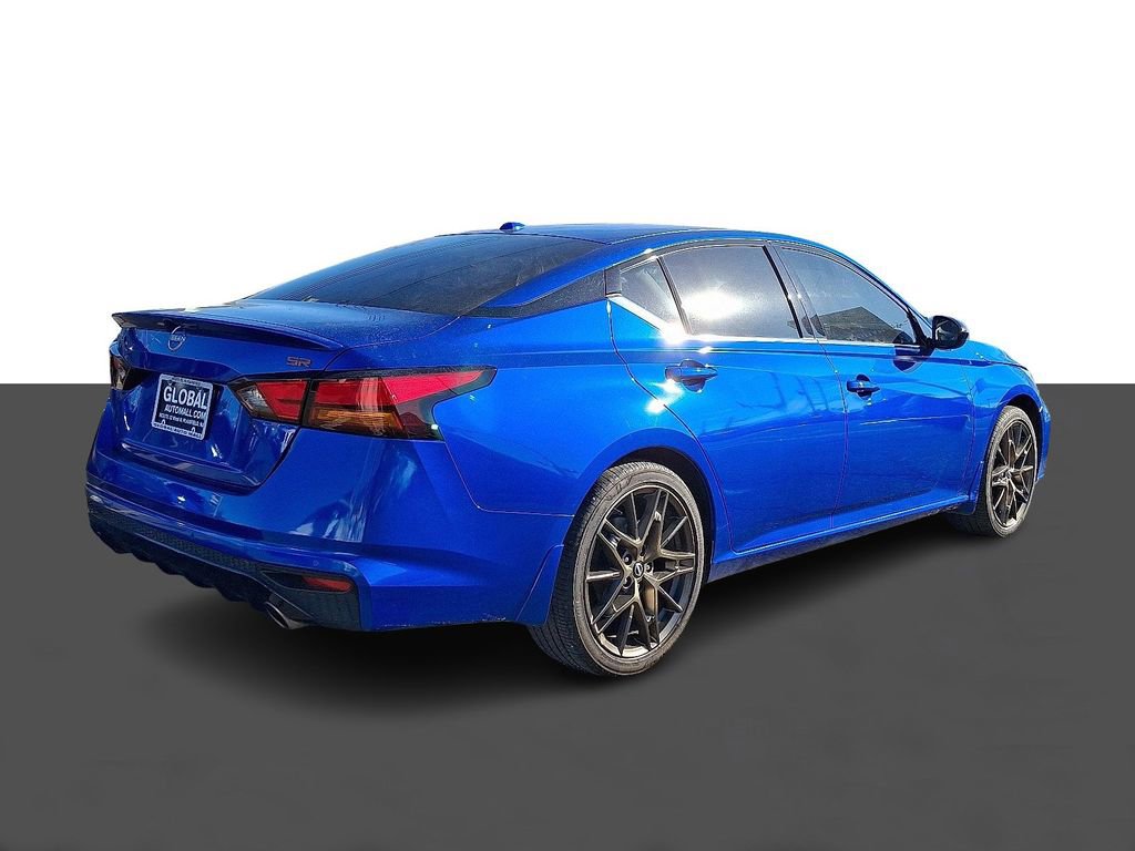 Used 2025 Nissan Altima 2.5 SR image 7