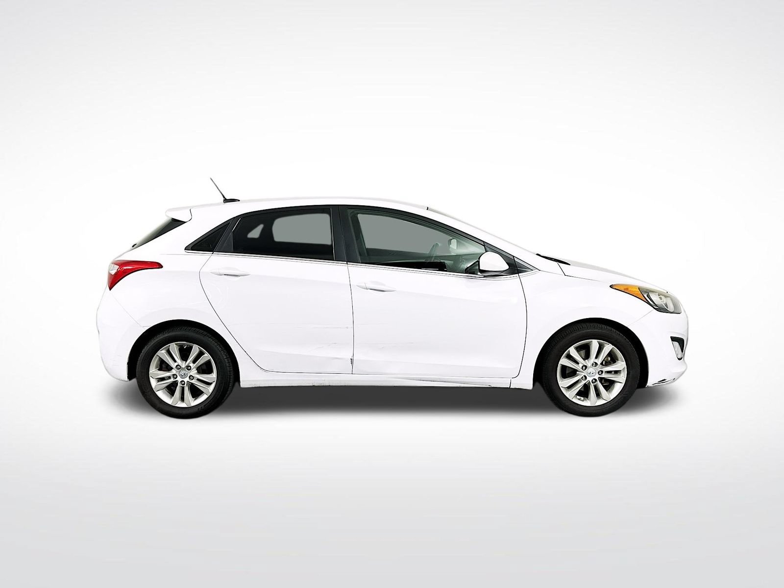 Used 2014 Hyundai Elantra GT FWD image 9