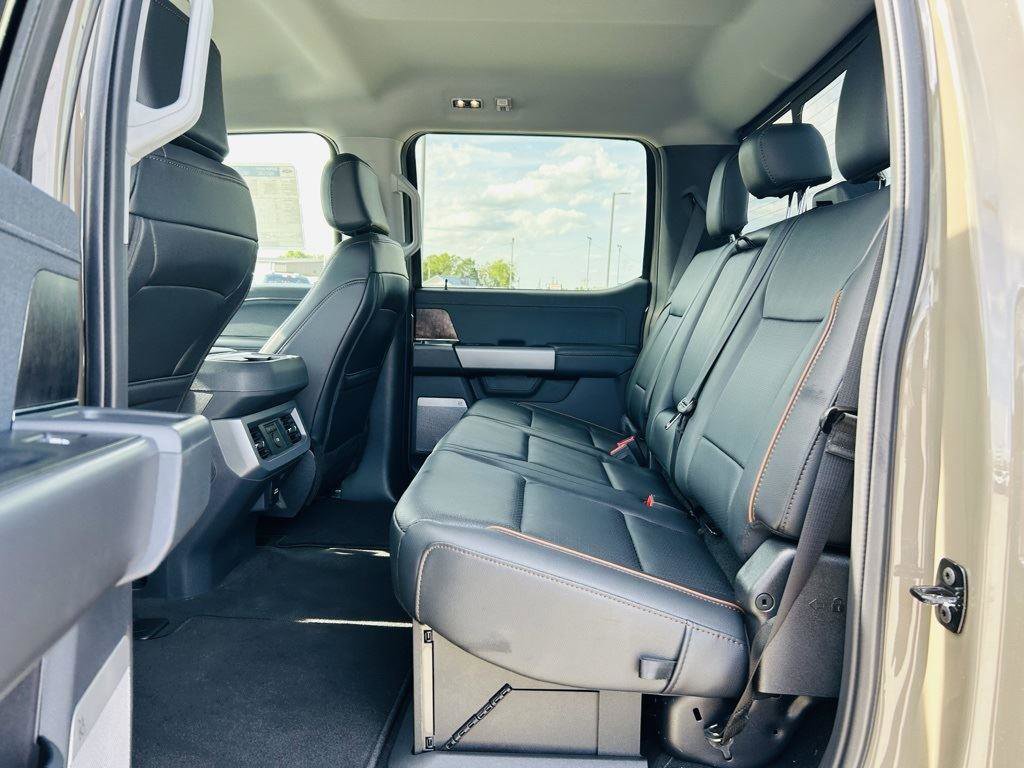 New 2026 Ford F250 Lariat w/ Lariat Premium Package image 33