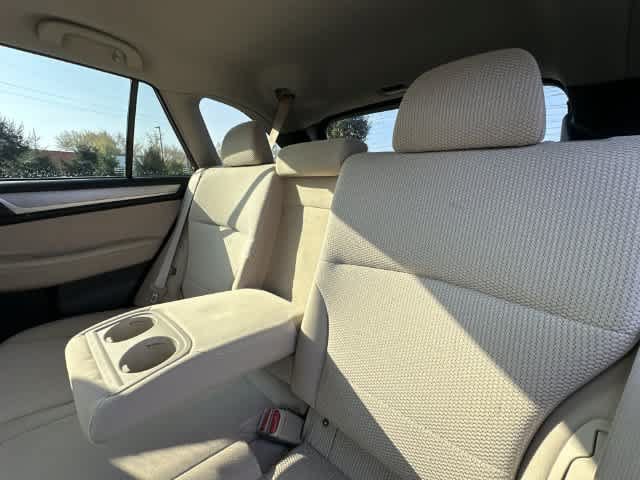Used 2019 Subaru Outback 2.5i Premium w/ Popular Package #2 AWD/4WD image 17