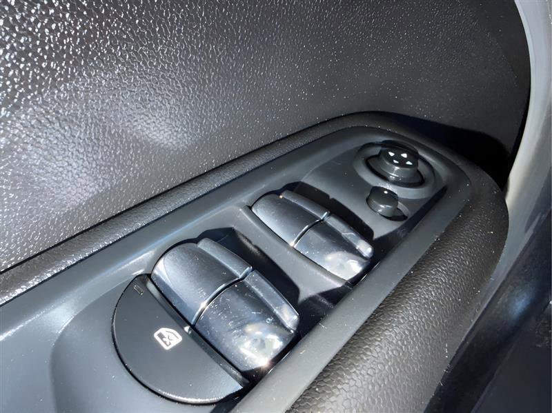 Used 2013 MINI Cooper Countryman image 38