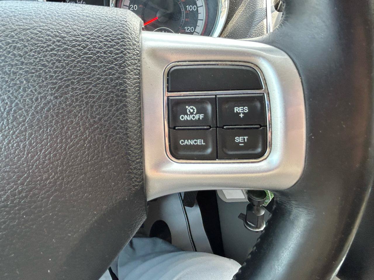 Used 2012 Dodge Grand Caravan Crew w/ Crew Value Pkg FWD image 18