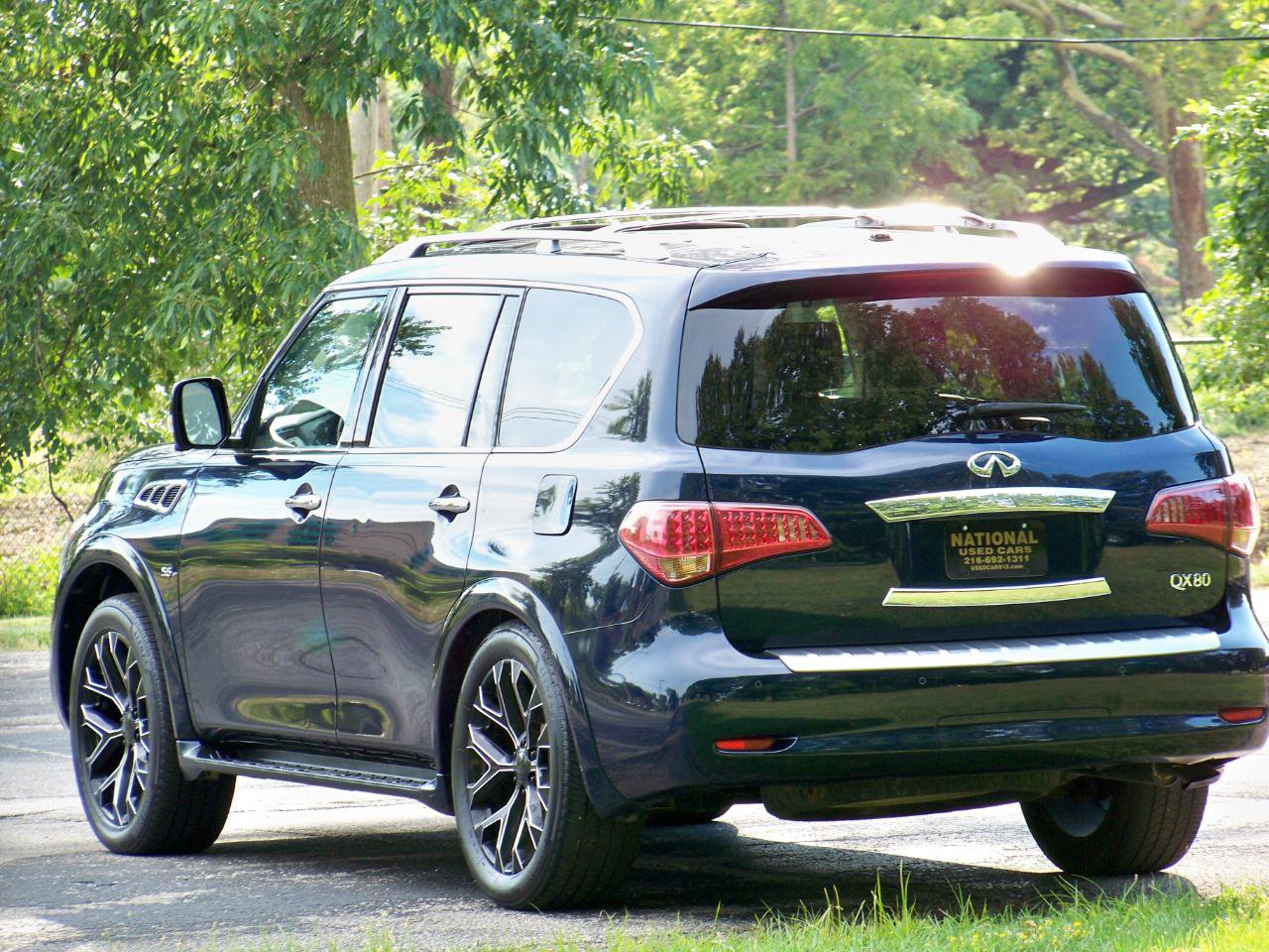 Used 2015 INFINITI QX80 4WD w/ 22" Wheel Package image 7