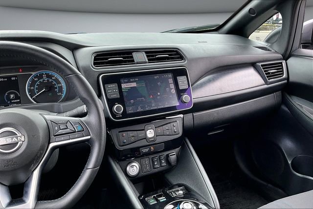 Certified 2025 Nissan Leaf SV Plus FWD image 9