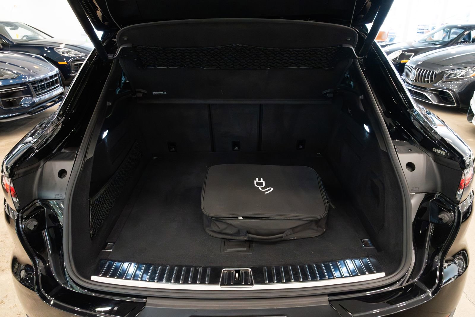 Used 2020 Porsche Cayenne E-Hybrid Coupe w/ Premium Plus Package image 7