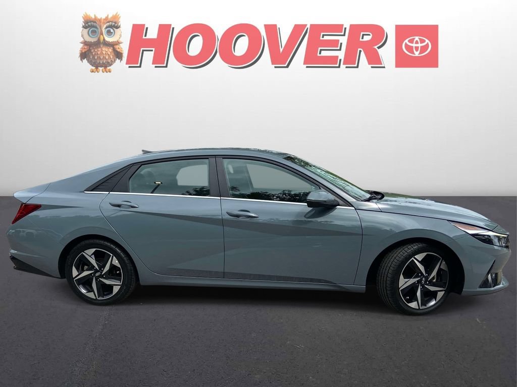 Used 2023 Hyundai Elantra Limited FWD image 2