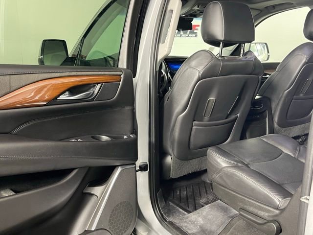 Used 2018 Cadillac Escalade ESV Luxury w/ LPO, Radiant Package image 22
