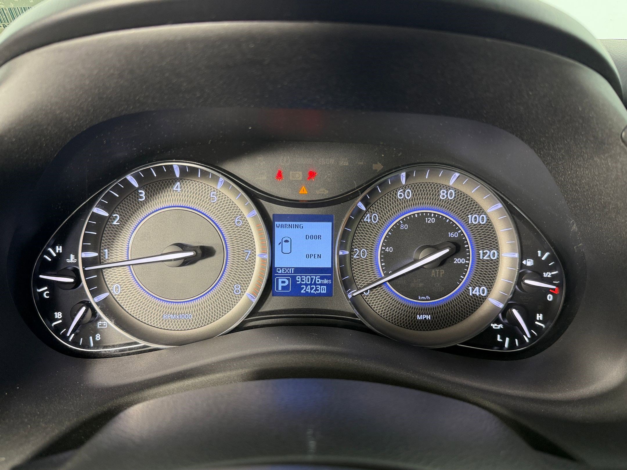 Used 2017 INFINITI QX80 2WD w/ Deluxe Technology Package image 19