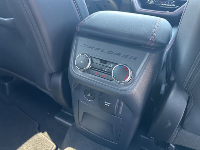 Used 2025 Ford Explorer ST image 15