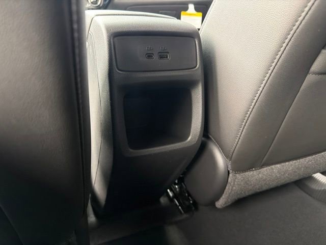 New 2026 Chevrolet Trax RS w/ Sunroof Package FWD image 15