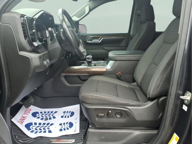 Used 2023 Chevrolet Silverado 1500 RST AWD/4WD image 17