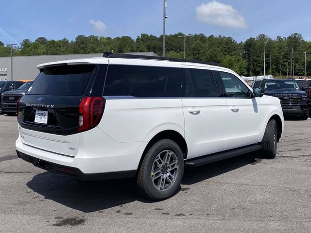 New 2026 Ford Expedition Max Active RWD image 3