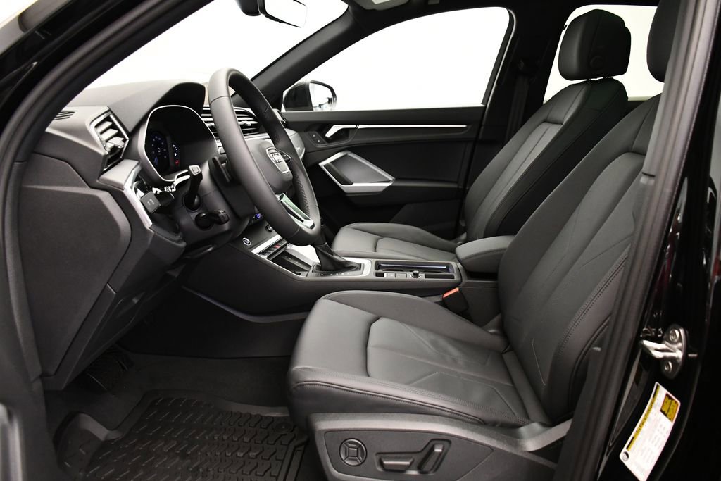 Used 2025 Audi Q3 2.0T Premium w/ Convenience Package image 38