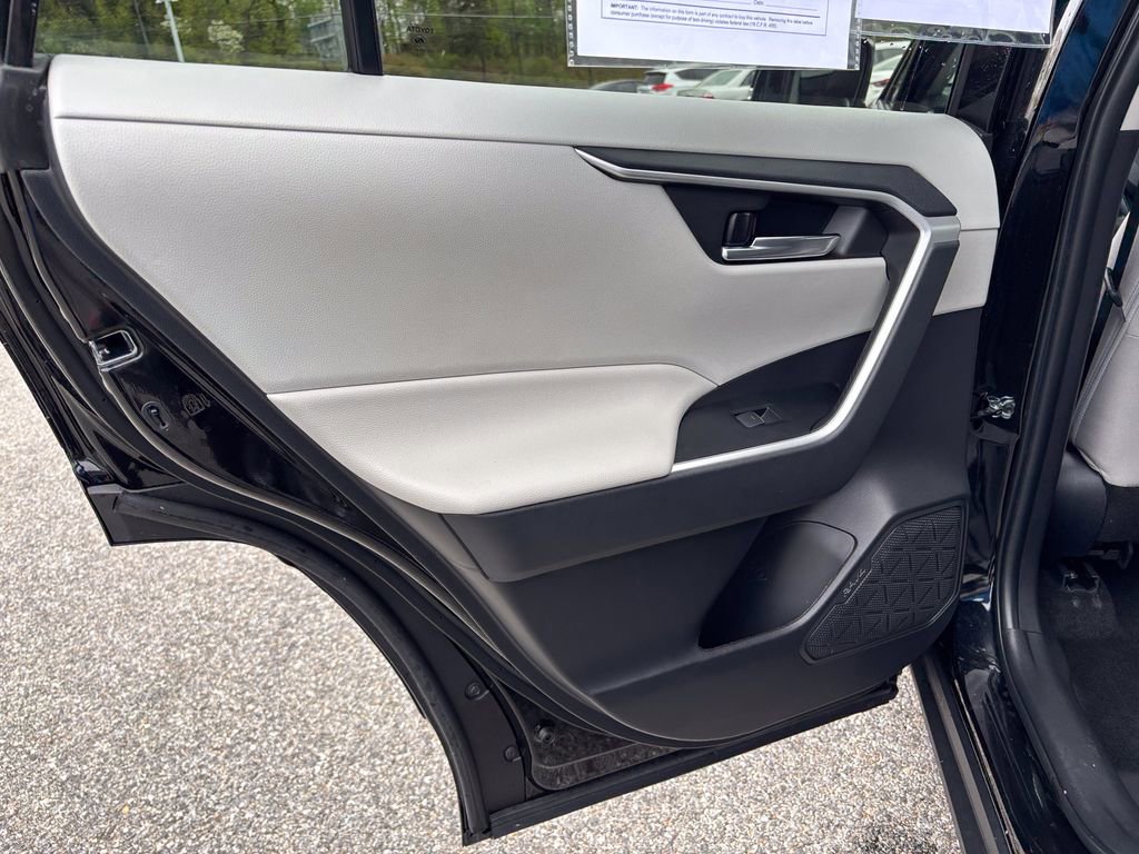 Certified 2022 Toyota RAV4 XLE w/ Convenience Package image 44