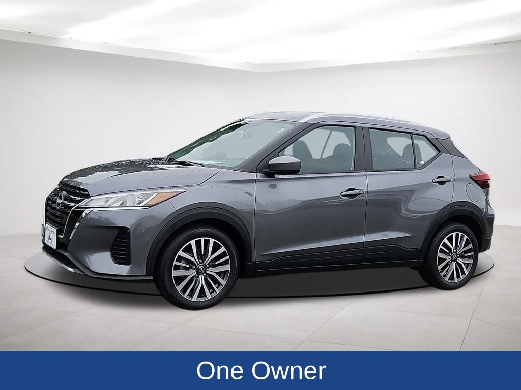 Used 2024 Nissan Kicks SV image 3