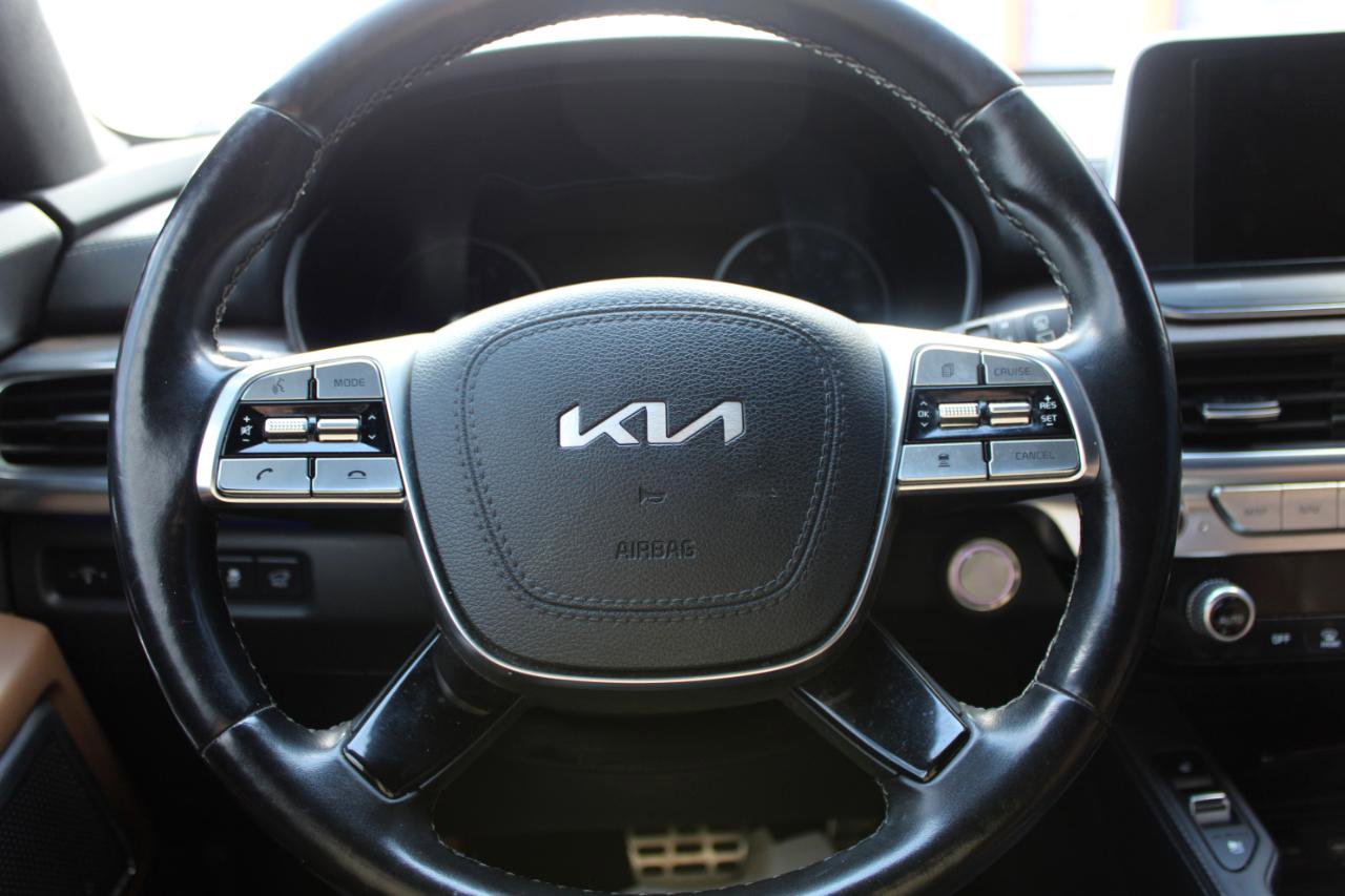 Used 2022 Kia Telluride SX w/ SX Prestige Package image 19
