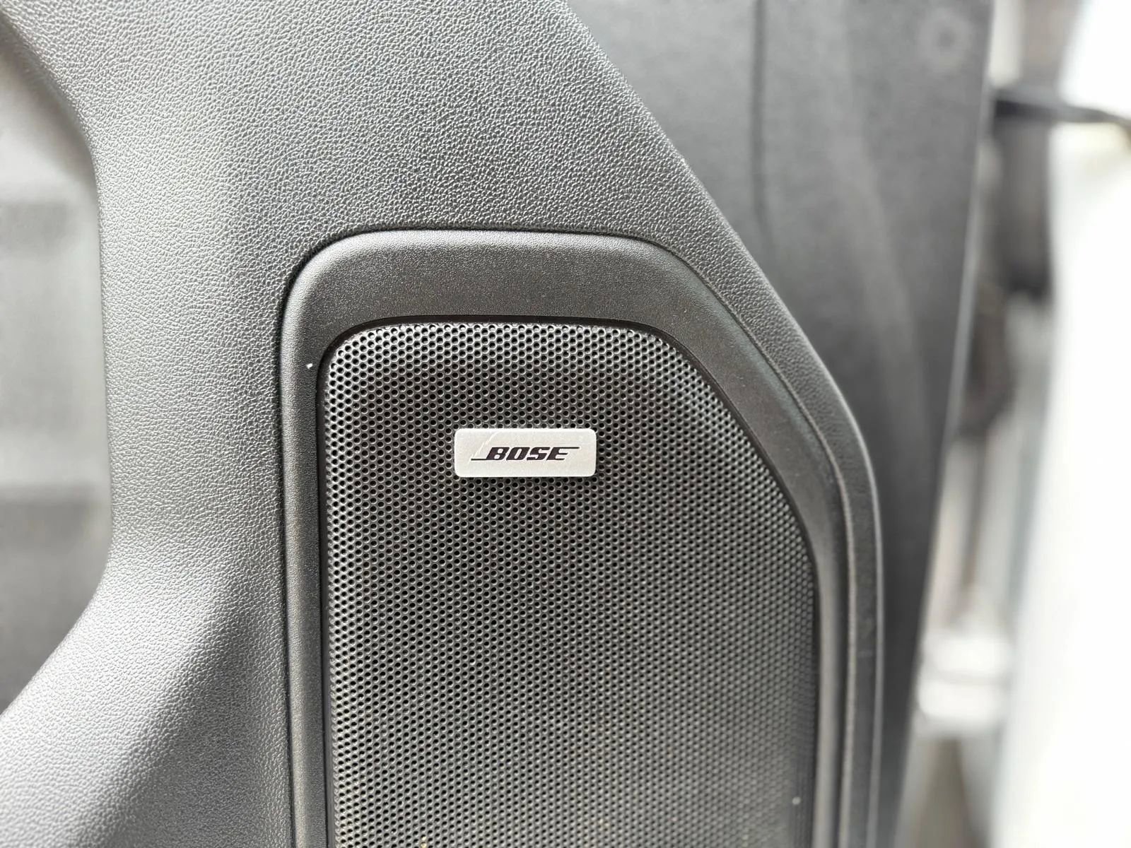 Used 2020 Chevrolet Silverado 2500 LTZ w/ LTZ Plus Package image 33