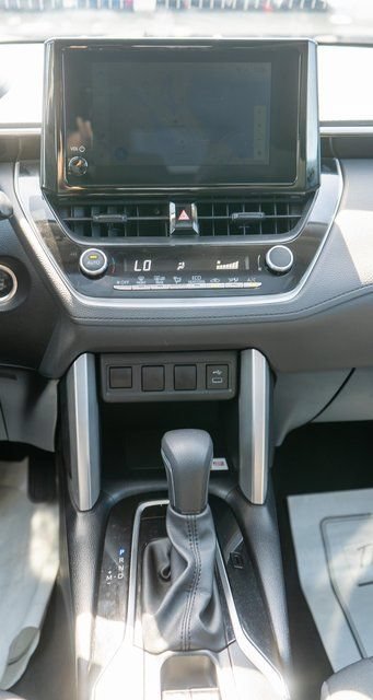 Used 2023 Toyota Corolla Cross LE w/ Moonroof Package AWD/4WD image 16