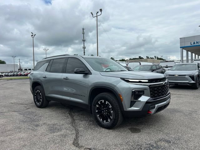 Used 2025 Chevrolet Traverse Z71 w/ Driver Confidence Package AWD/4WD image 1
