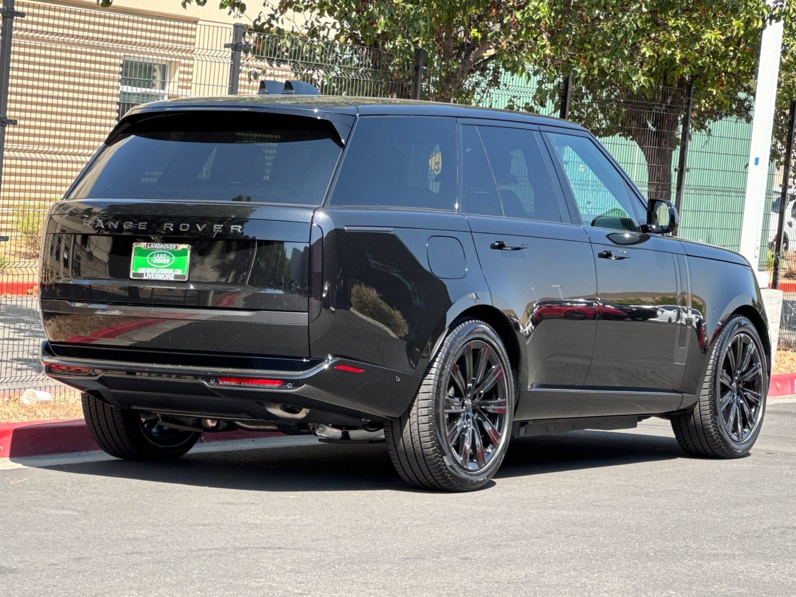 New 2026 Land Rover Range Rover SE AWD/4WD image 6