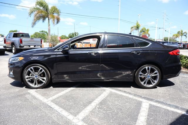 Used 2019 Ford Fusion Titanium AWD/4WD image 4