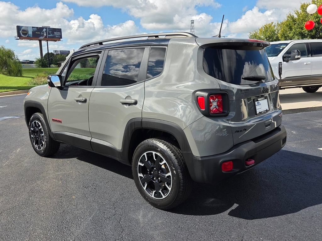 Used 2023 Jeep Renegade Trailhawk w/ Sun/Sound Group AWD/4WD image 8